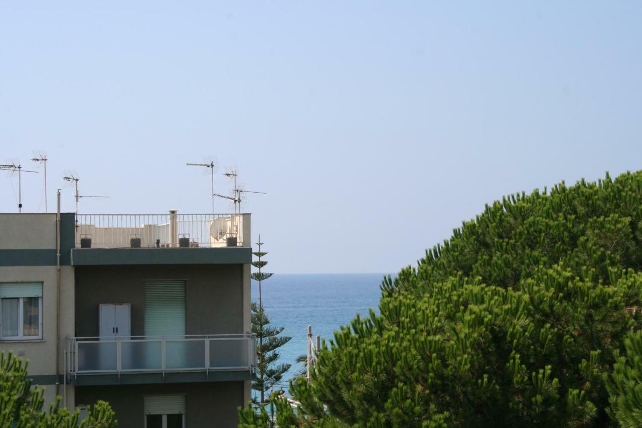Rosalia Hotel